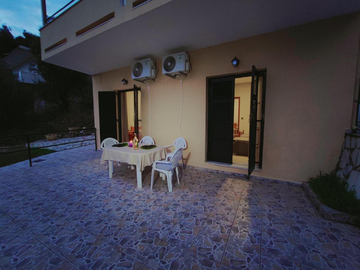 Kaminaki Seaview Apartments Katavolos Exterior photo